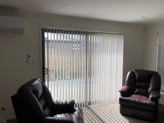 90mm-Corded-Vertical-Blinds-Right-Stack-Chainless-Sorell-.jpg