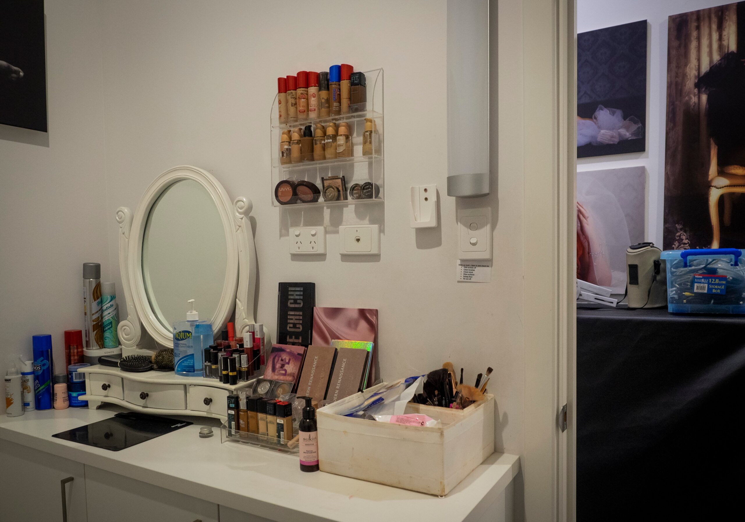 Makeup-Room-2.jpg