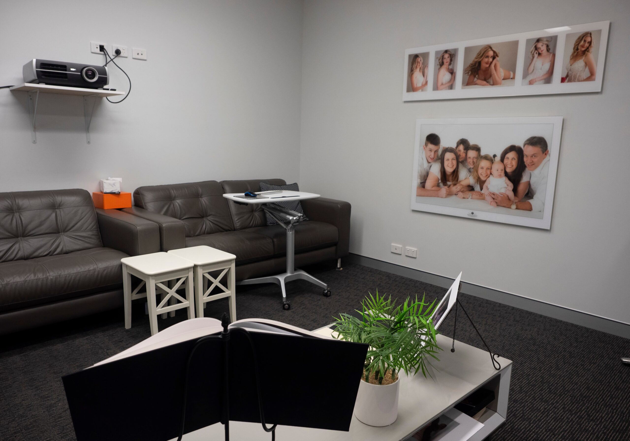 Viewing-Room_2-2.jpg