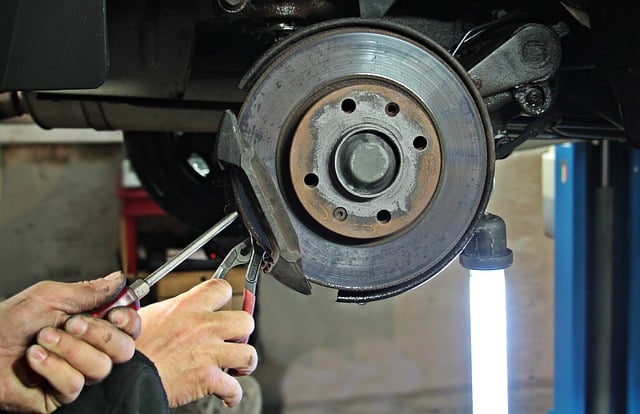 auto-repair-shop-1954636_640.jpg