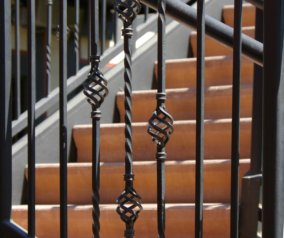 wrought-iron-gate-stairrail.png