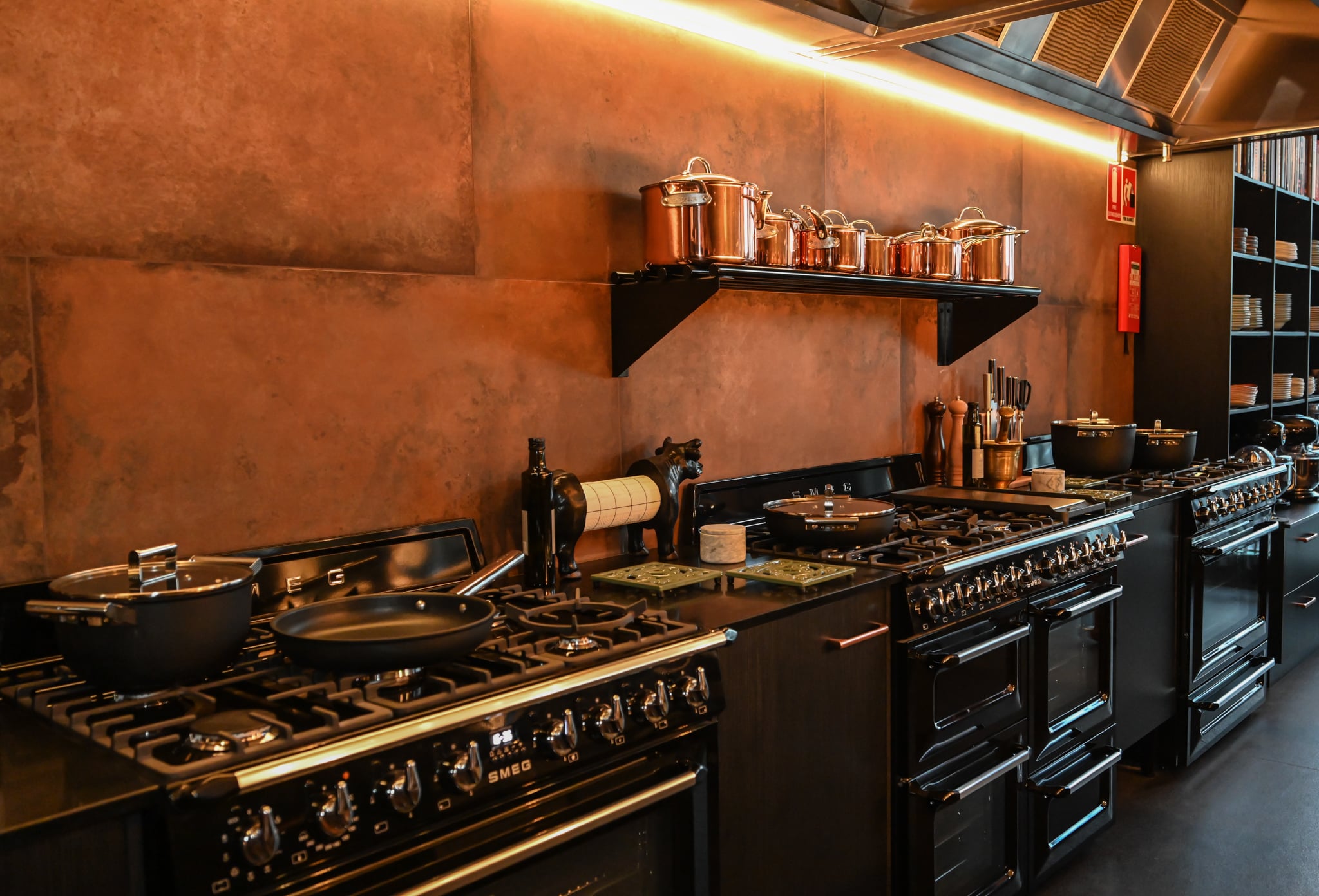 5-Kirbys-Atelier-de-Cuisine-Cooking-School-and-Private-Chef-Experience-Kitchen-1