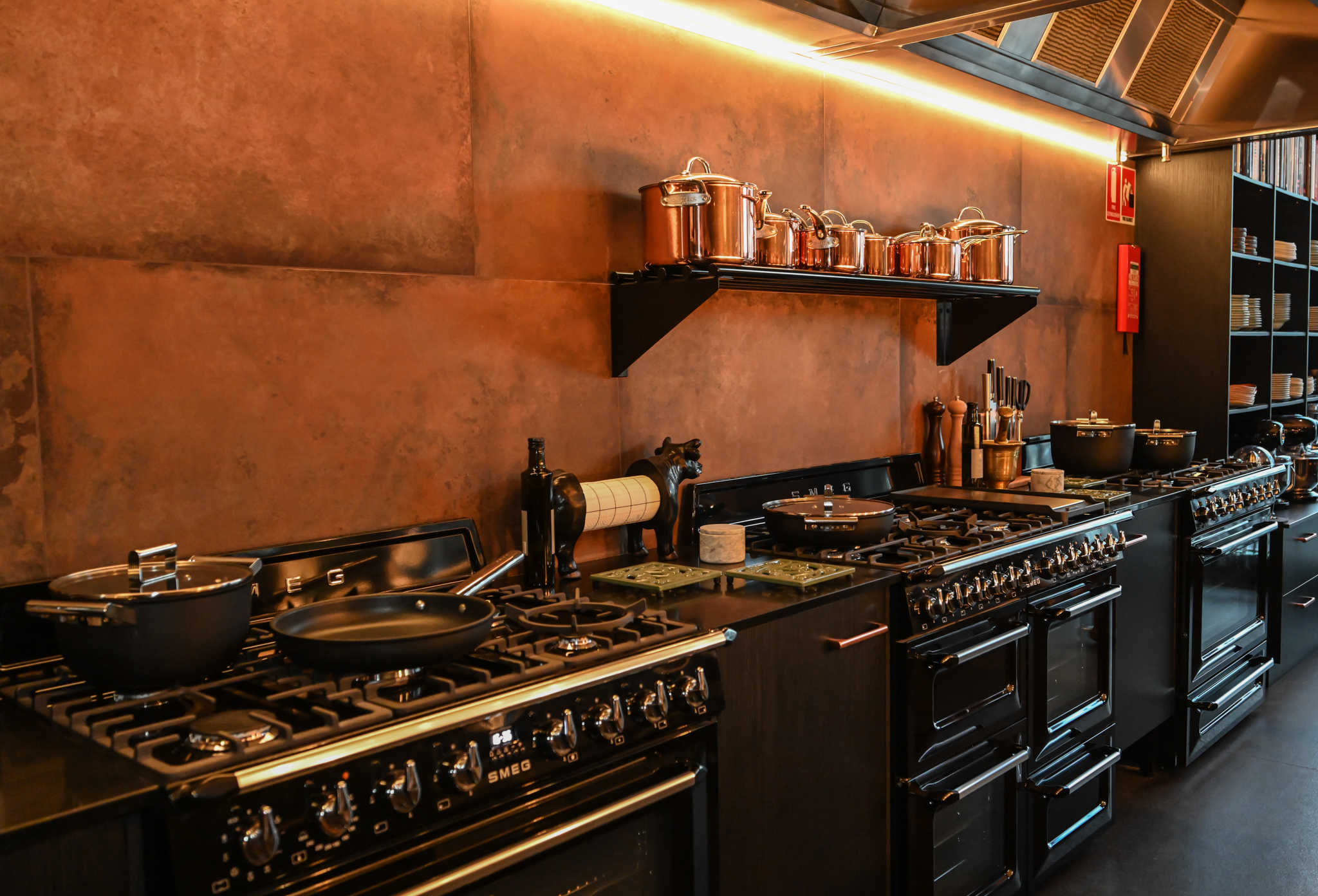 5-Kirbys-Atelier-de-Cuisine-Cooking-School-and-Private-Chef-Experience-Kitchen