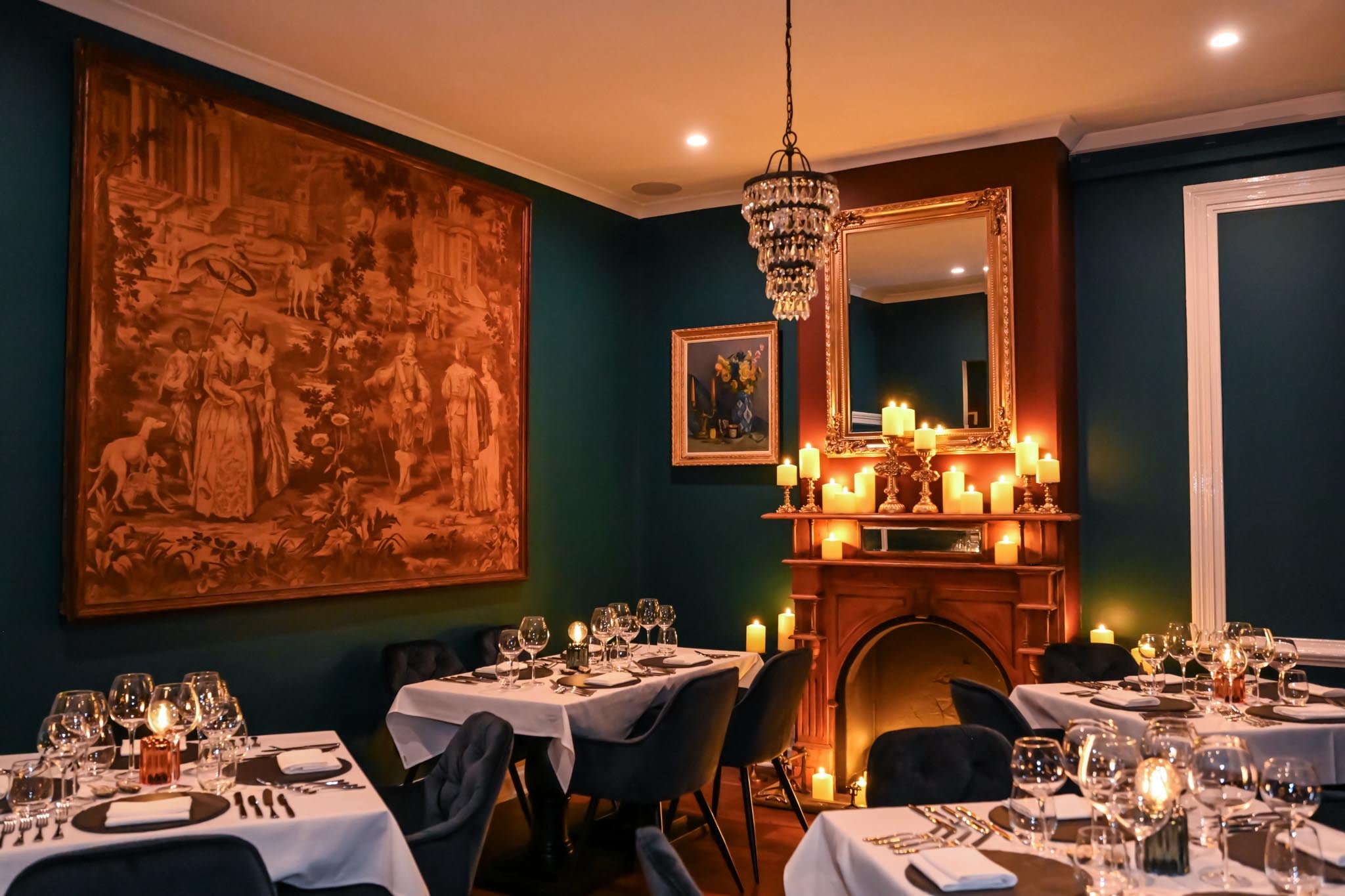 9-Kirbys-Atelier-de-Cuisine-Restaurant-Dining-Room-2-1