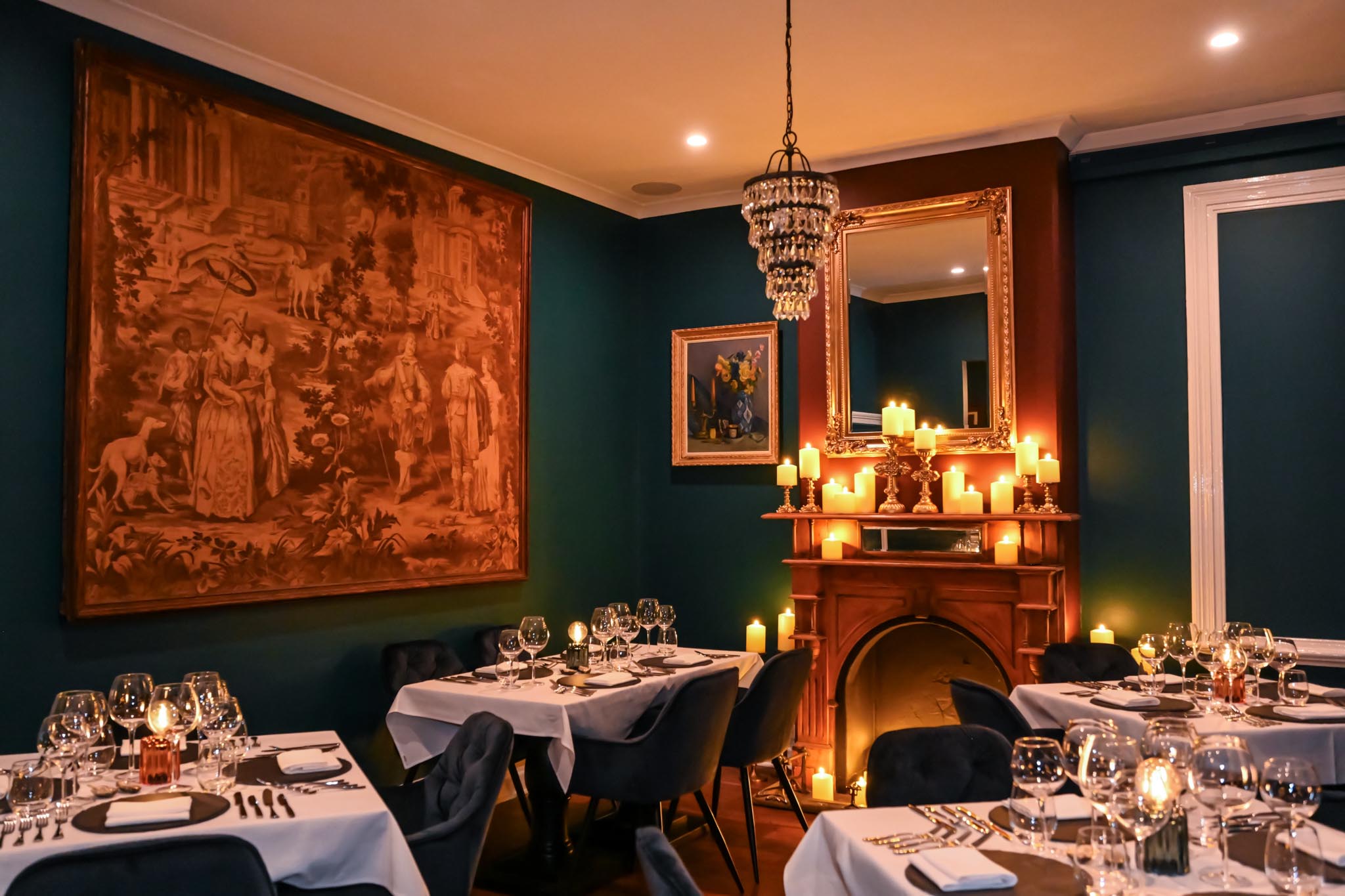 9-Kirbys-Atelier-de-Cuisine-Restaurant-Dining-Room-2