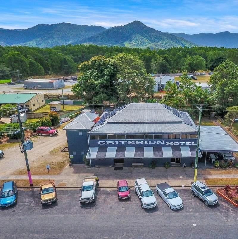 Aerial-Photo-of-Pub1