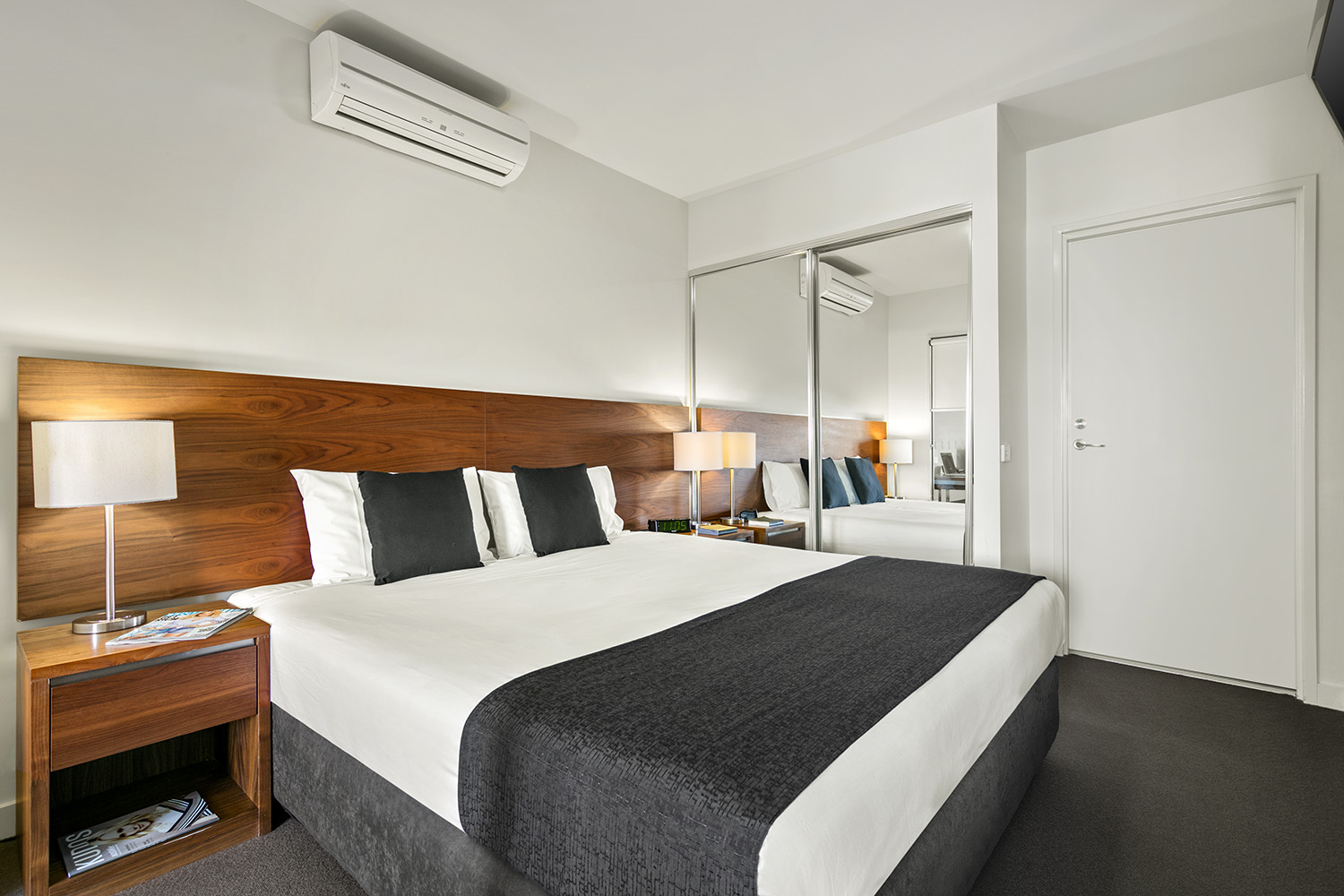 Quest-Dubbo-One-Bedroom-Apartment-Bedroom